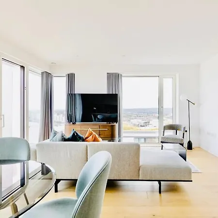 Executive Waterfront Split Penthouse Apartment London Exterior photo