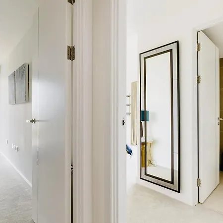 Executive Waterfront Split Penthouse Apartment London Exterior photo