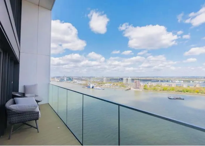 Executive Waterfront Split Penthouse