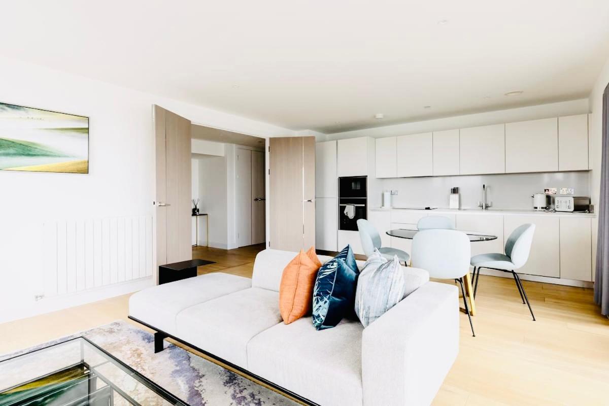 Executive Waterfront Split Penthouse
