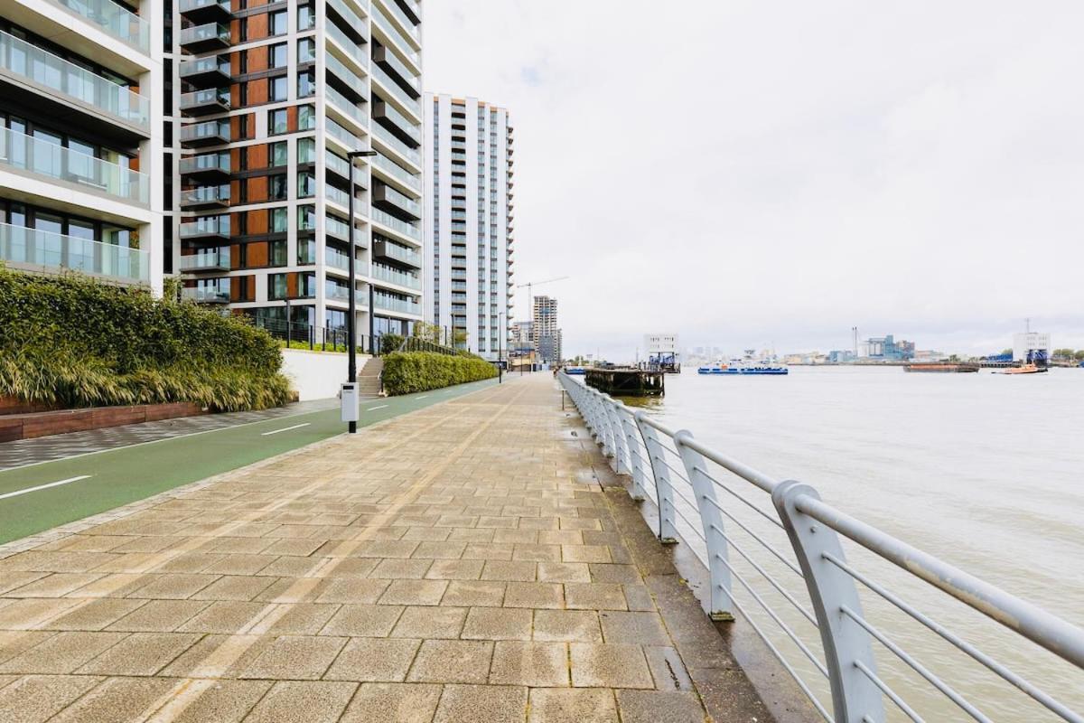 Apartment Executive Waterfront Split Penthouse London