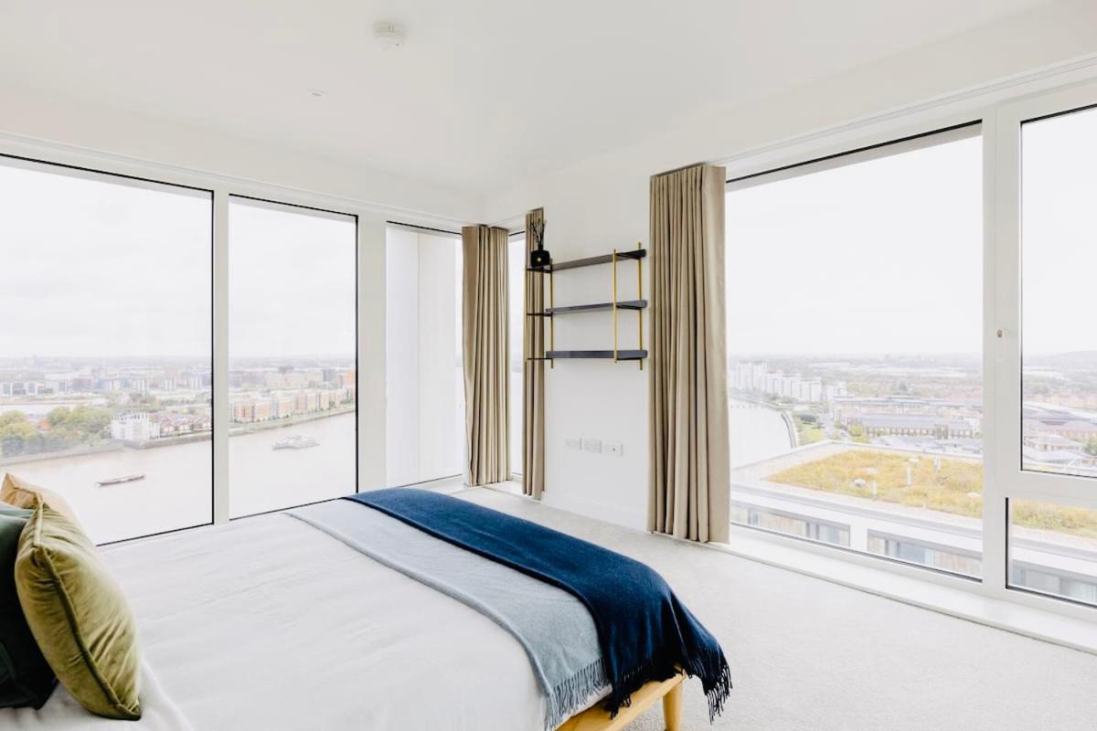 Apartment Executive Waterfront Split Penthouse London