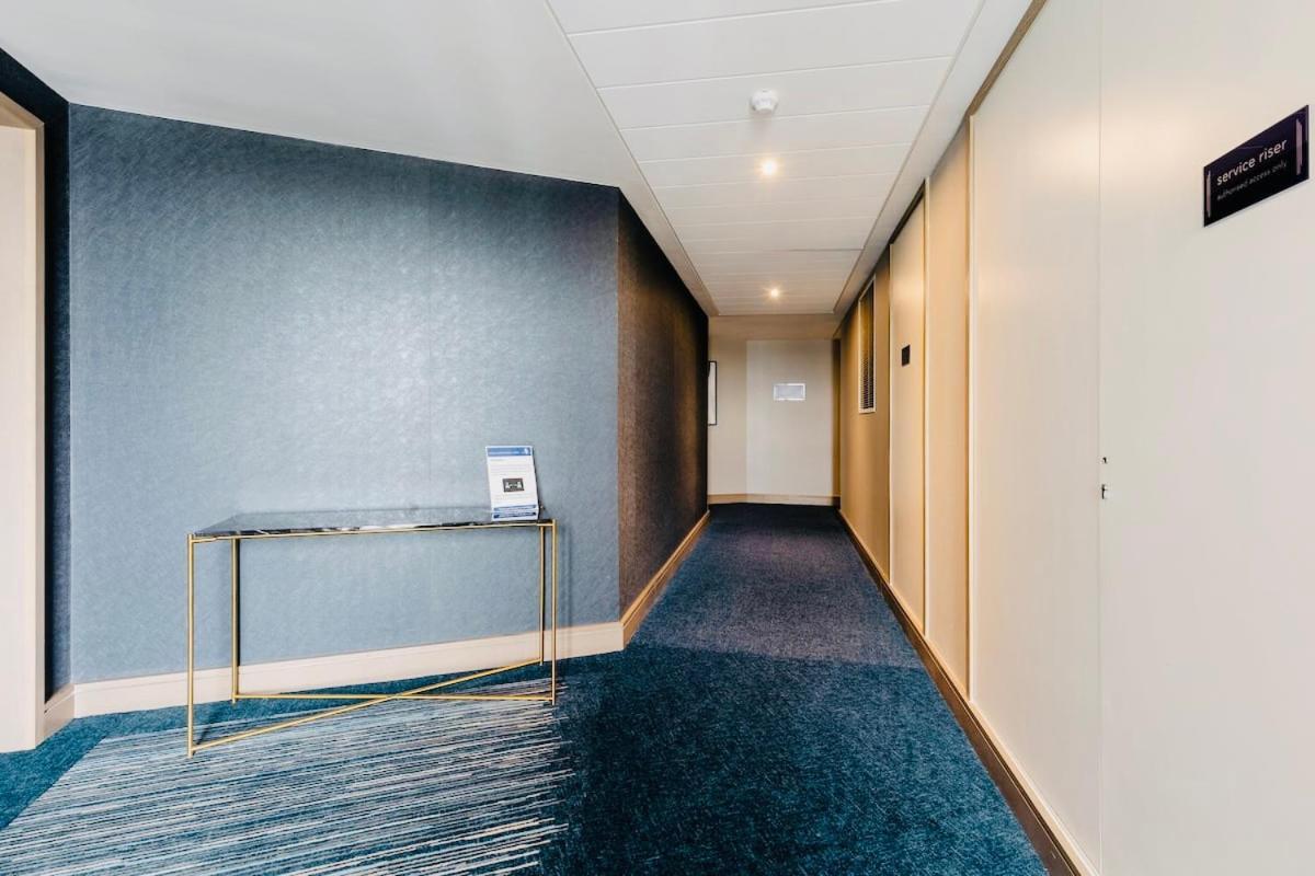 Apartment Executive Waterfront Split Penthouse